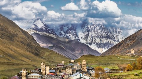 Why are Europeans increasingly buying seaside properties in Georgia?